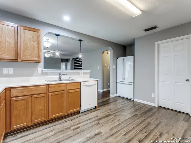 $1,795 | 120 Blue Willow, Cibolo, TX 78108