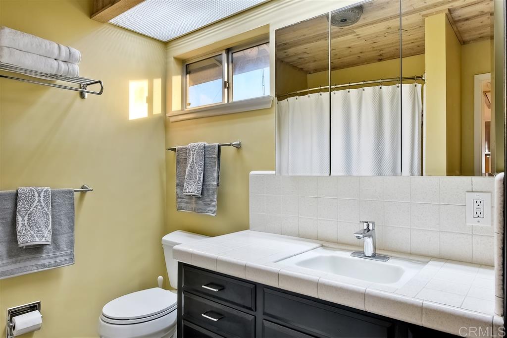 2137 East Mission Road Fallbrook, CA 92028 - Photo 14 of 25