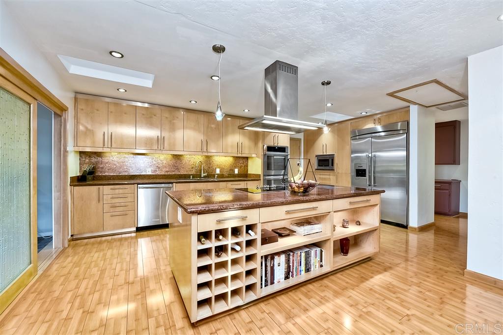 2137 East Mission Road Fallbrook, CA 92028 - Photo 4 of 25