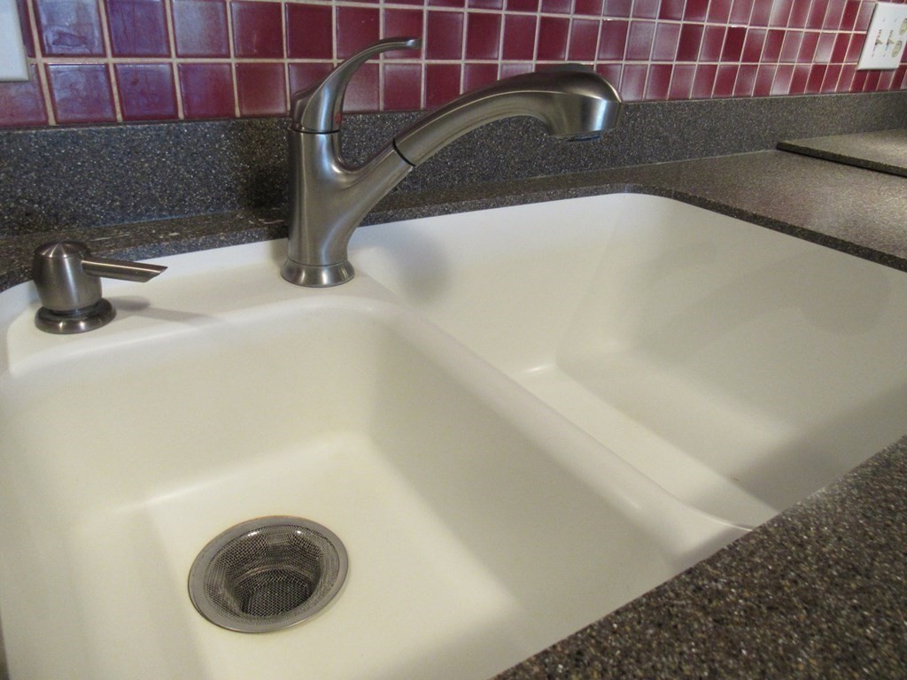 125 Chapin Road, Unit 2F Hudson, MA 01749 - Photo 4 of 26 Gallery Image 4