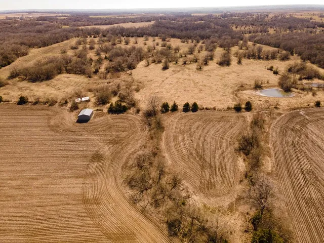 $480,000 | 12004 Northeast County Road 12004 N/a, Urich, MO 64788