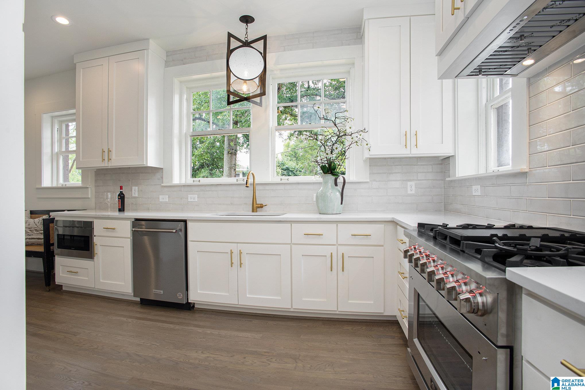2984 Rhodes Circle South Birmingham, AL 35205 - Photo 14 of 39