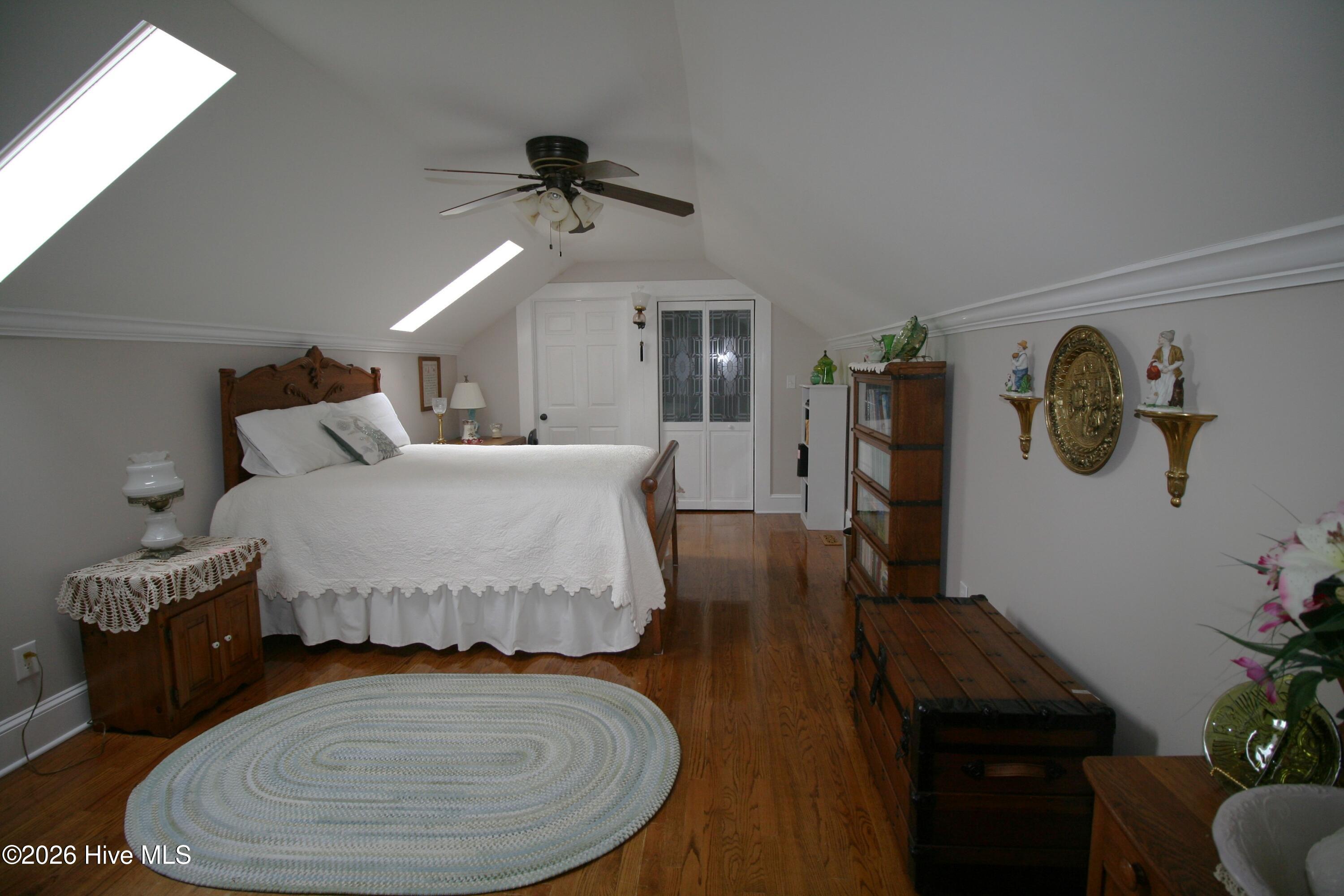 259 Fairlane Road Plymouth, NC 27962 - Photo 24 of 33 Second Floor Bedroom 3