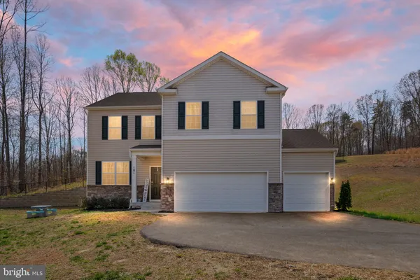 $570,000 | 101 Pinewood Road, Fredericksburg, VA 22405