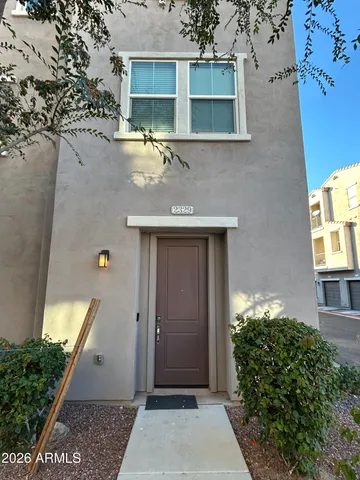 $1,845 | 2329 East Hidalgo Avenue, Phoenix, AZ 85040
