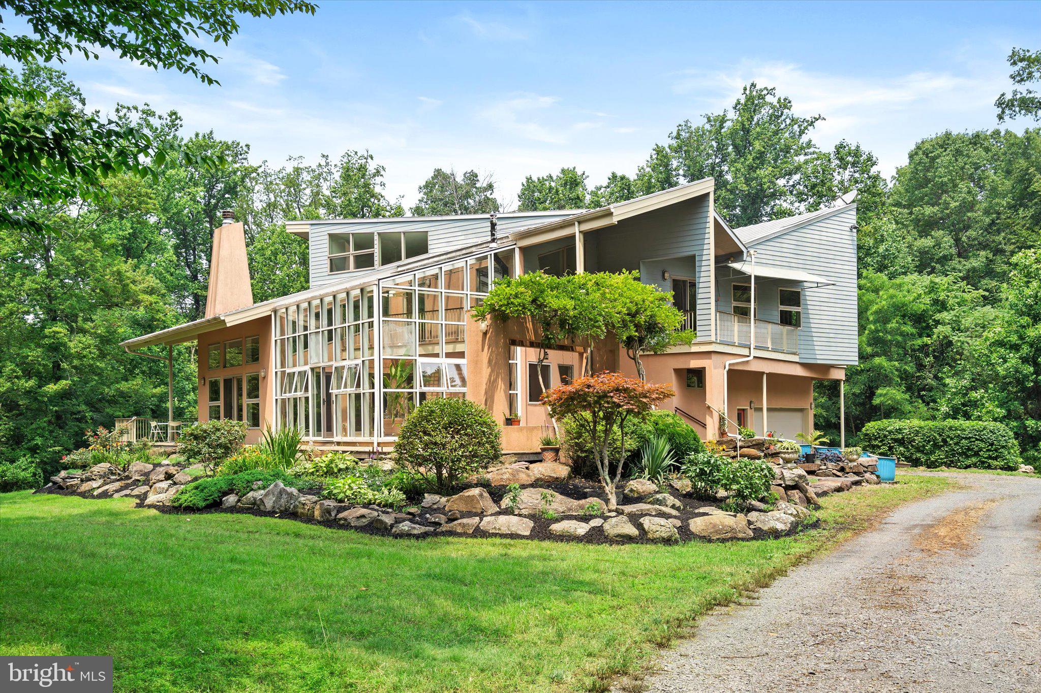 41 Lakeview Road Lambertville, NJ 08530 - Photo 1 of 43