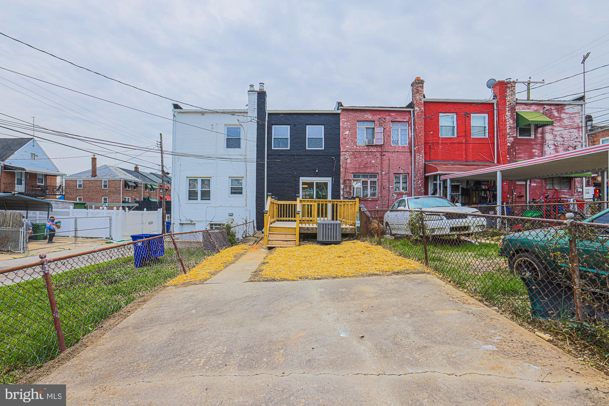 4102 Colborne Road Baltimore, MD 21229 - Photo 5 of 13 Gallery Image 5