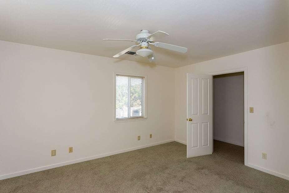 252 South D Street Exeter, CA 93221 - Photo 30 of 35 252 D-29