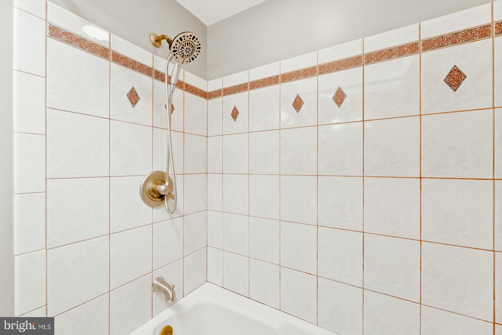 4408 Crossland Road Philadelphia, PA 19154 - Photo 26 of 36 Gallery Image 26