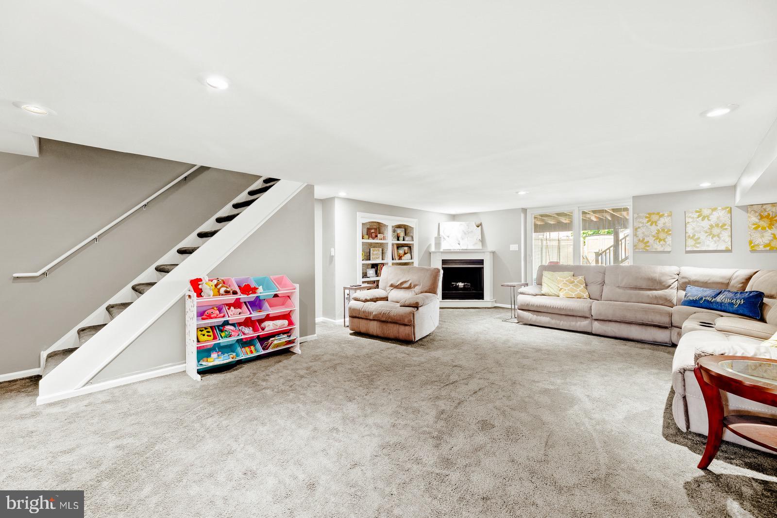 4408 Crossland Road Philadelphia, PA 19154 - Photo 28 of 36 Gallery Image 28
