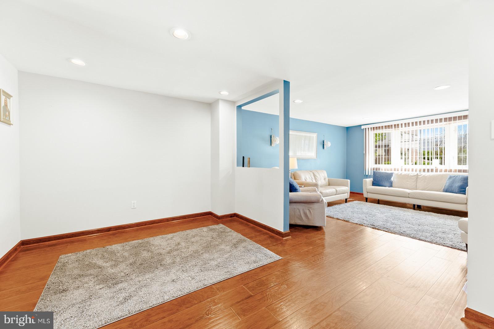 4408 Crossland Road Philadelphia, PA 19154 - Photo 8 of 36 Gallery Image 8