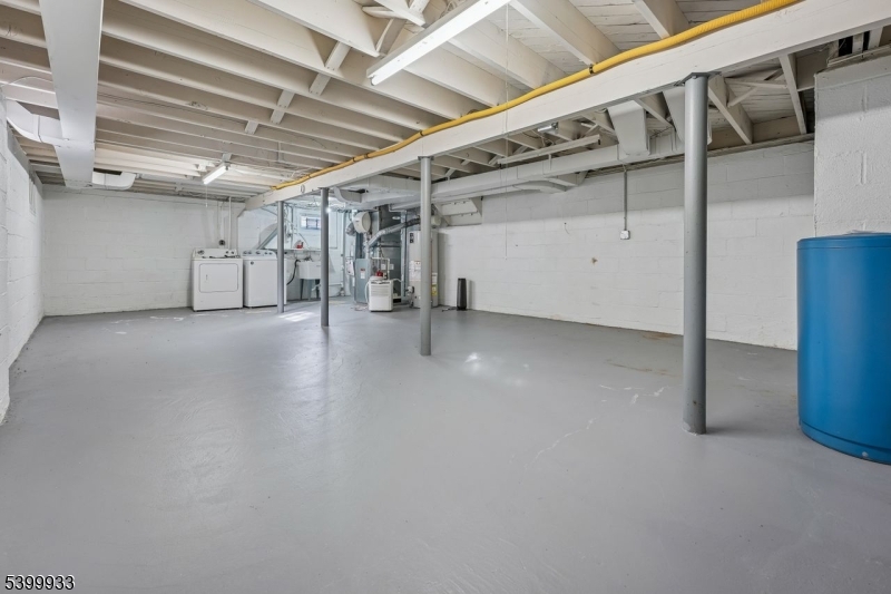 35 South Derby Road Springfield, NJ 07081 - Photo 30 of 30 a view of empty room