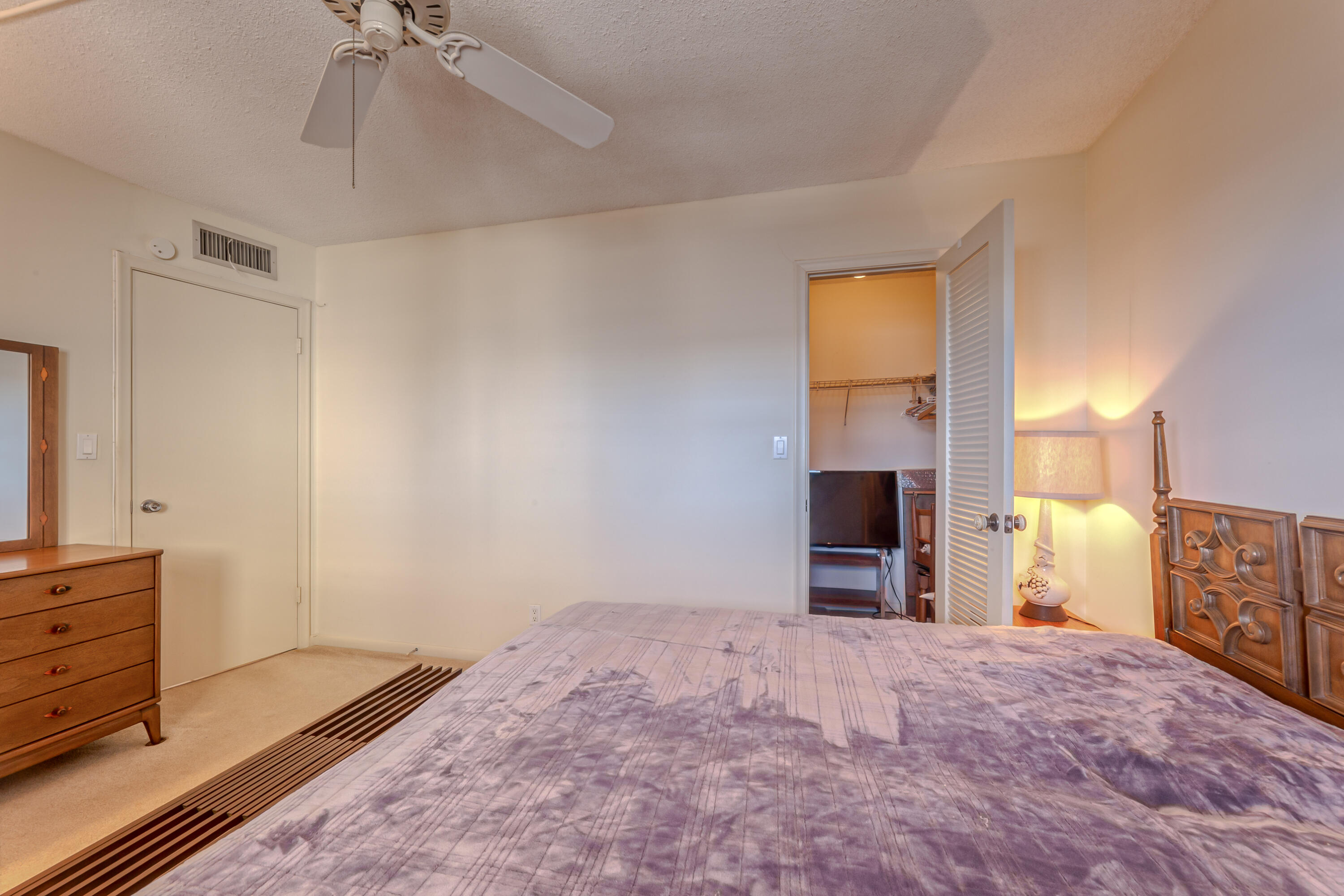 303 North Riverside Drive, Unit PH5 Pompano Beach, FL 33062 - Photo 16 of 46 Guest Room
