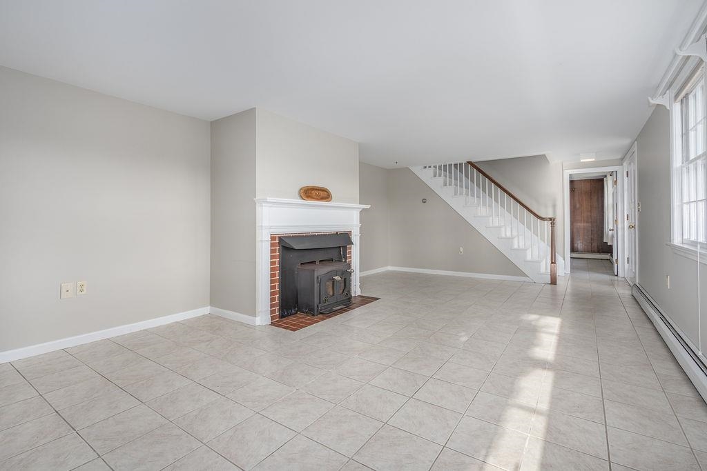 1047 Dover Road Epsom, NH 03234 - Photo 15 of 30