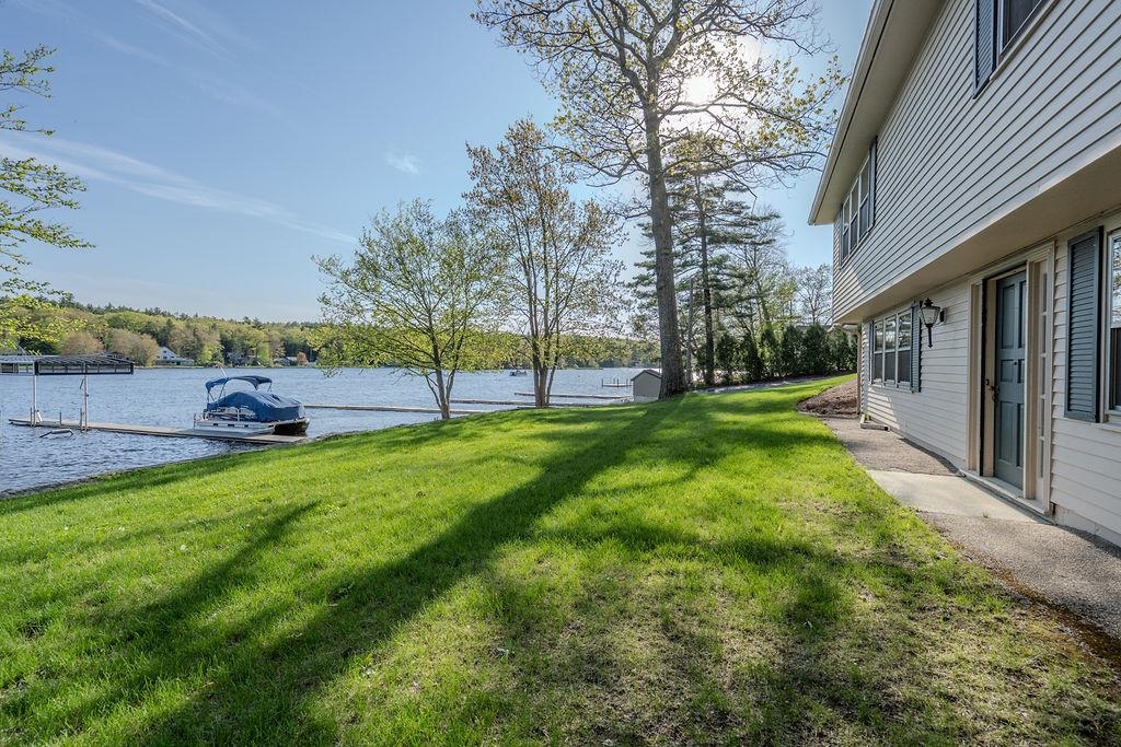 1047 Dover Road Epsom, NH 03234 - Photo 7 of 30