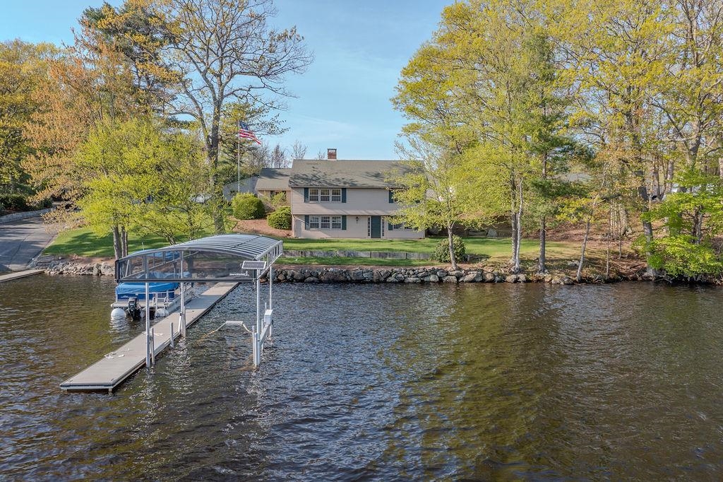 1047 Dover Road Epsom, NH 03234 - Photo 9 of 30