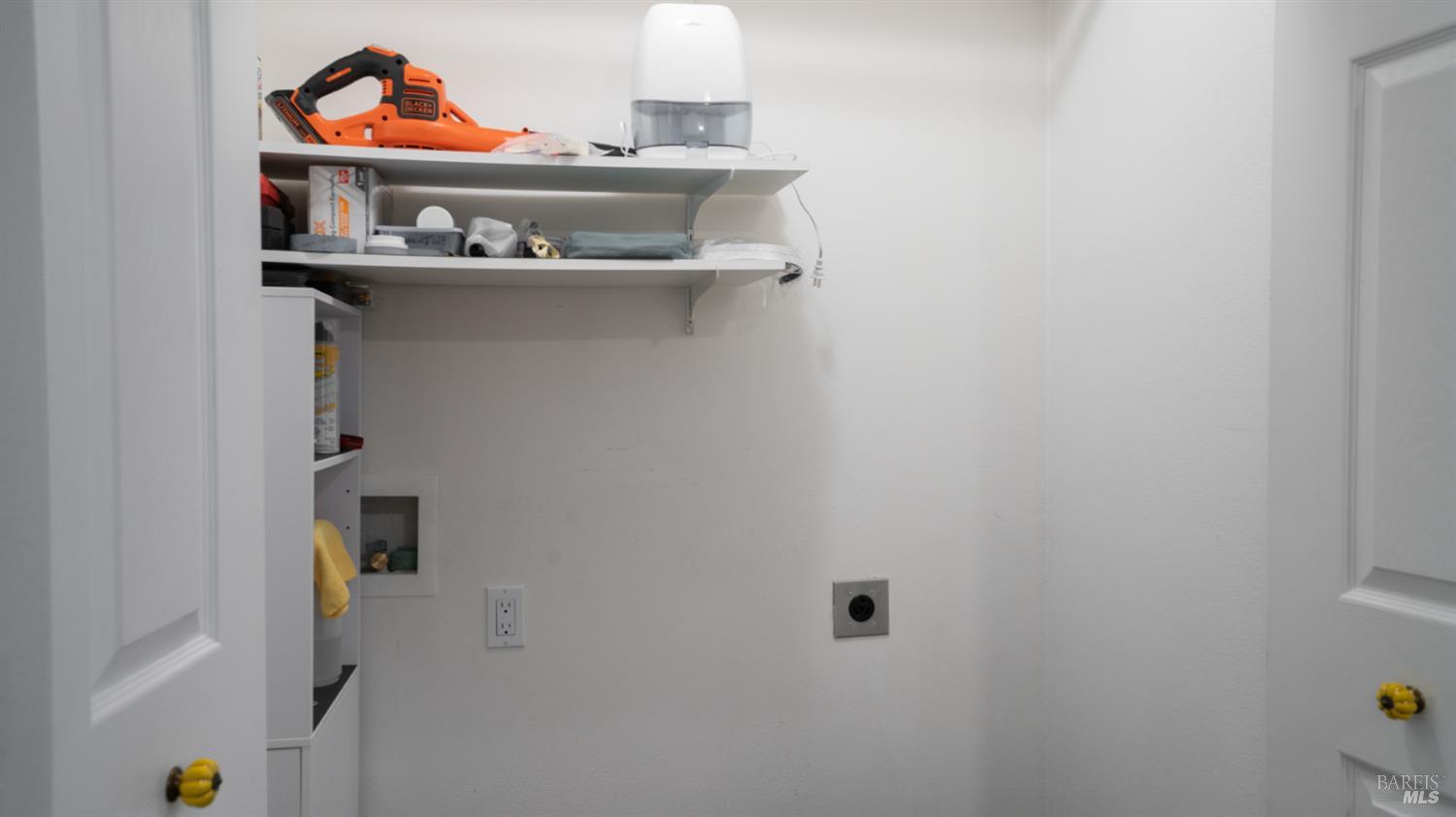 15246 Rio Nido Road Guerneville, CA 95446 - Photo 15 of 24 a utility room with dryer and washer