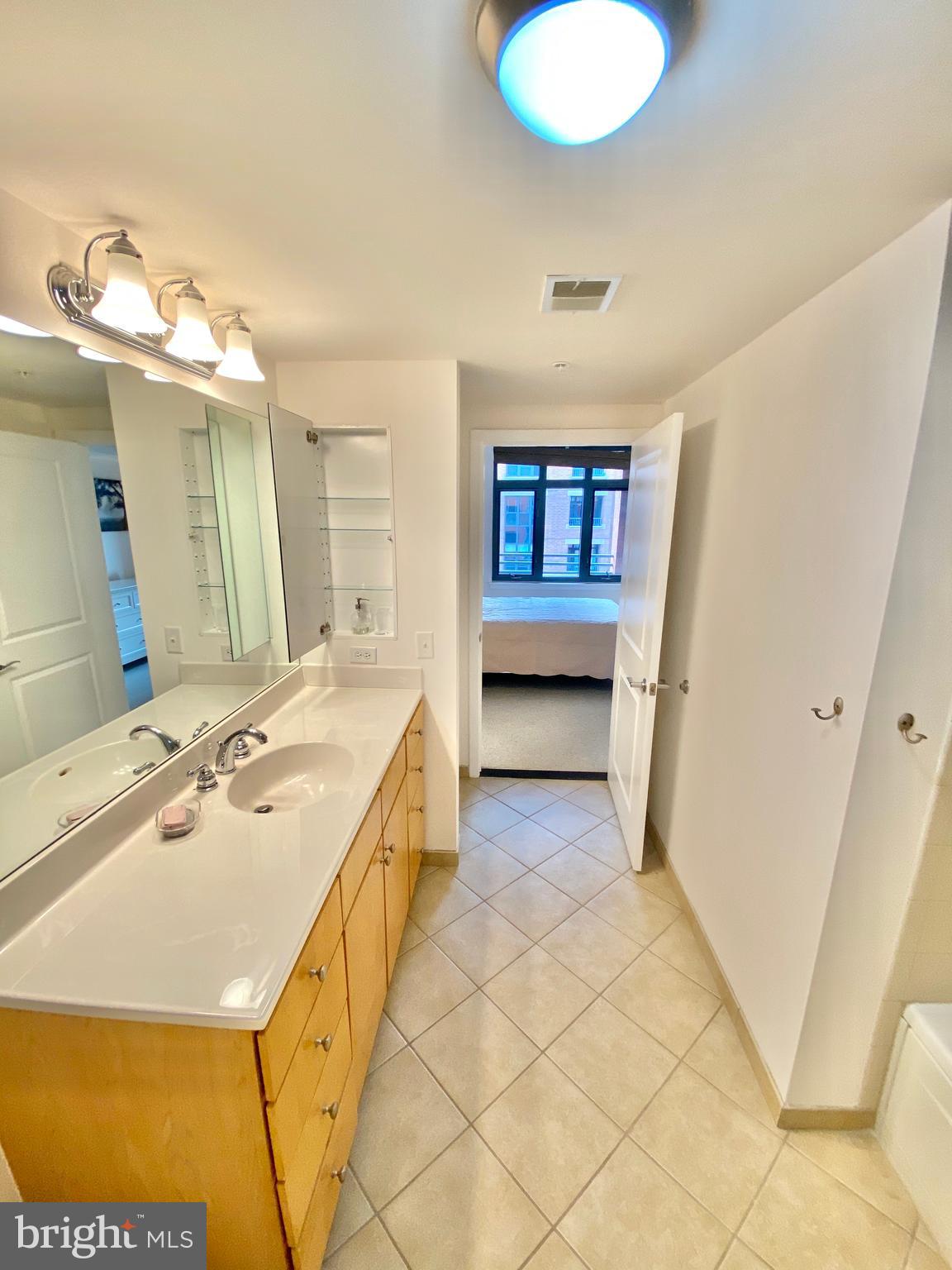 1117 10th Street Northwest, Unit 803 Washington, DC 20001 - Photo 15 of 31