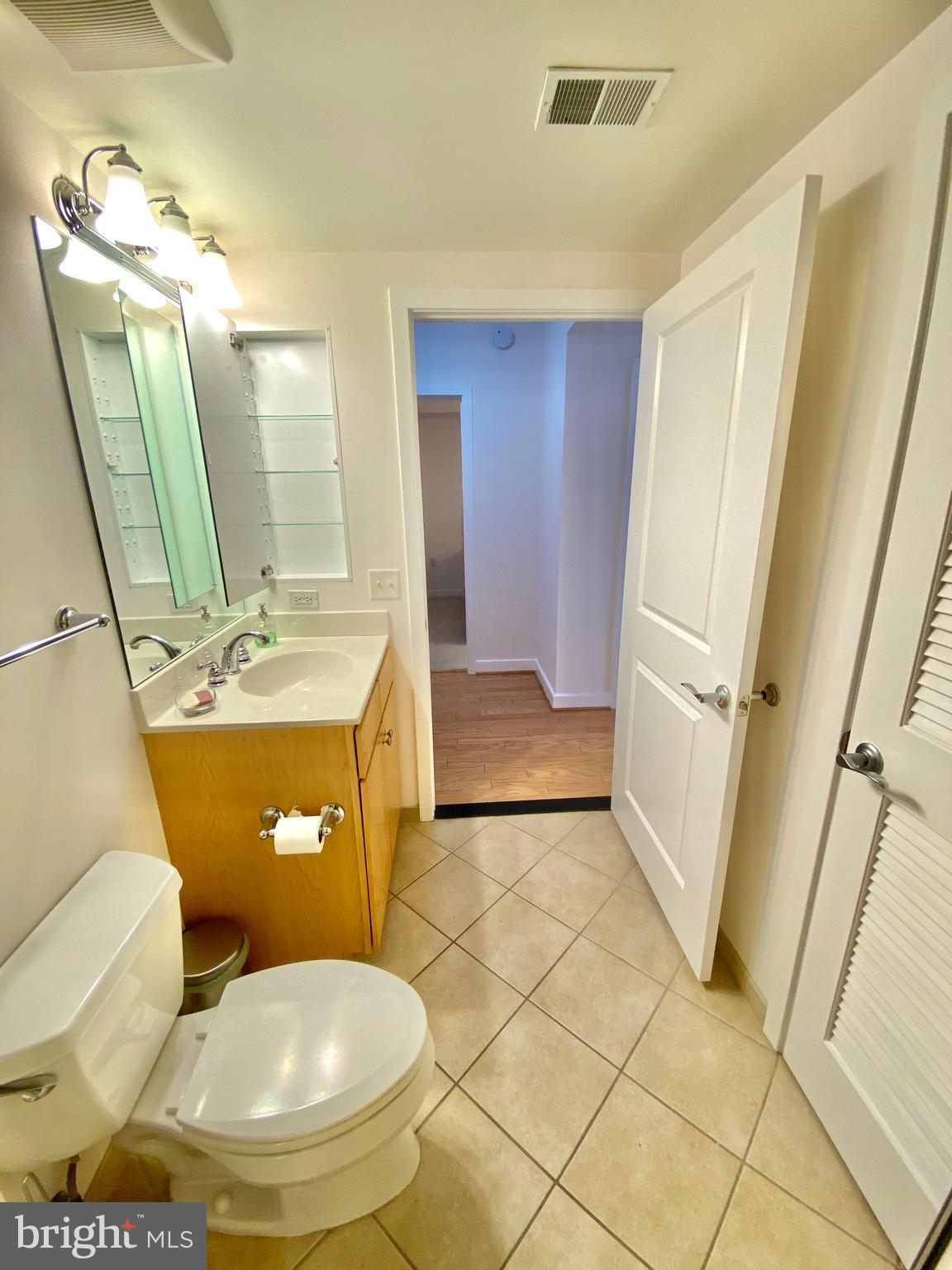 1117 10th Street Northwest, Unit 803 Washington, DC 20001 - Photo 23 of 31