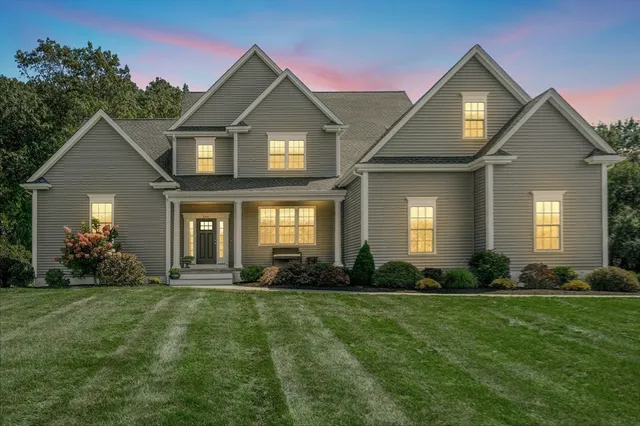 $1,289,000 | 246 Washington Street, Franklin, MA 02038