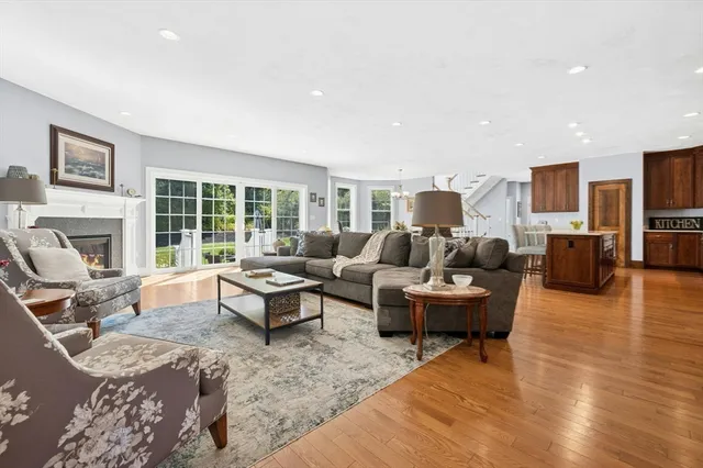 $1,289,000 | 246 Washington Street, Franklin, MA 02038