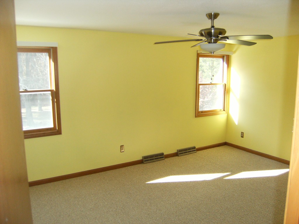 942 Russell Road, Unit A Westfield, MA 01085 - Photo 14 of 23 Gallery Image 14