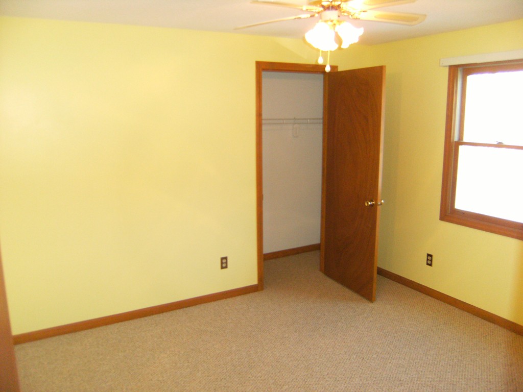 942 Russell Road, Unit A Westfield, MA 01085 - Photo 15 of 23 Gallery Image 15