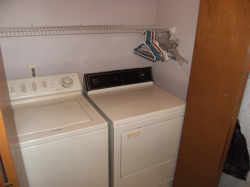 942 Russell Road, Unit A Westfield, MA 01085 - Photo 9 of 23 Gallery Image 9