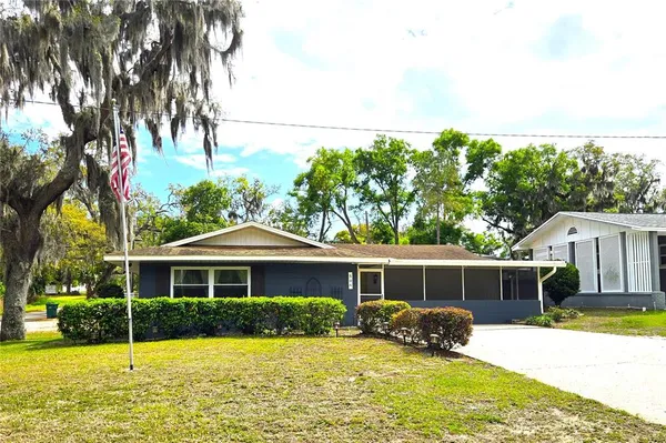 $289,000 | 506 East Gottsche Avenue, Eustis, FL 32726