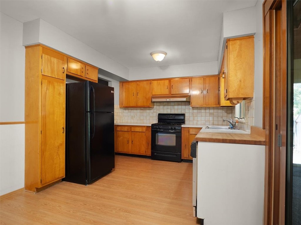 1078 5 Mile Line Road Webster, NY 14580 - Photo 14 of 49