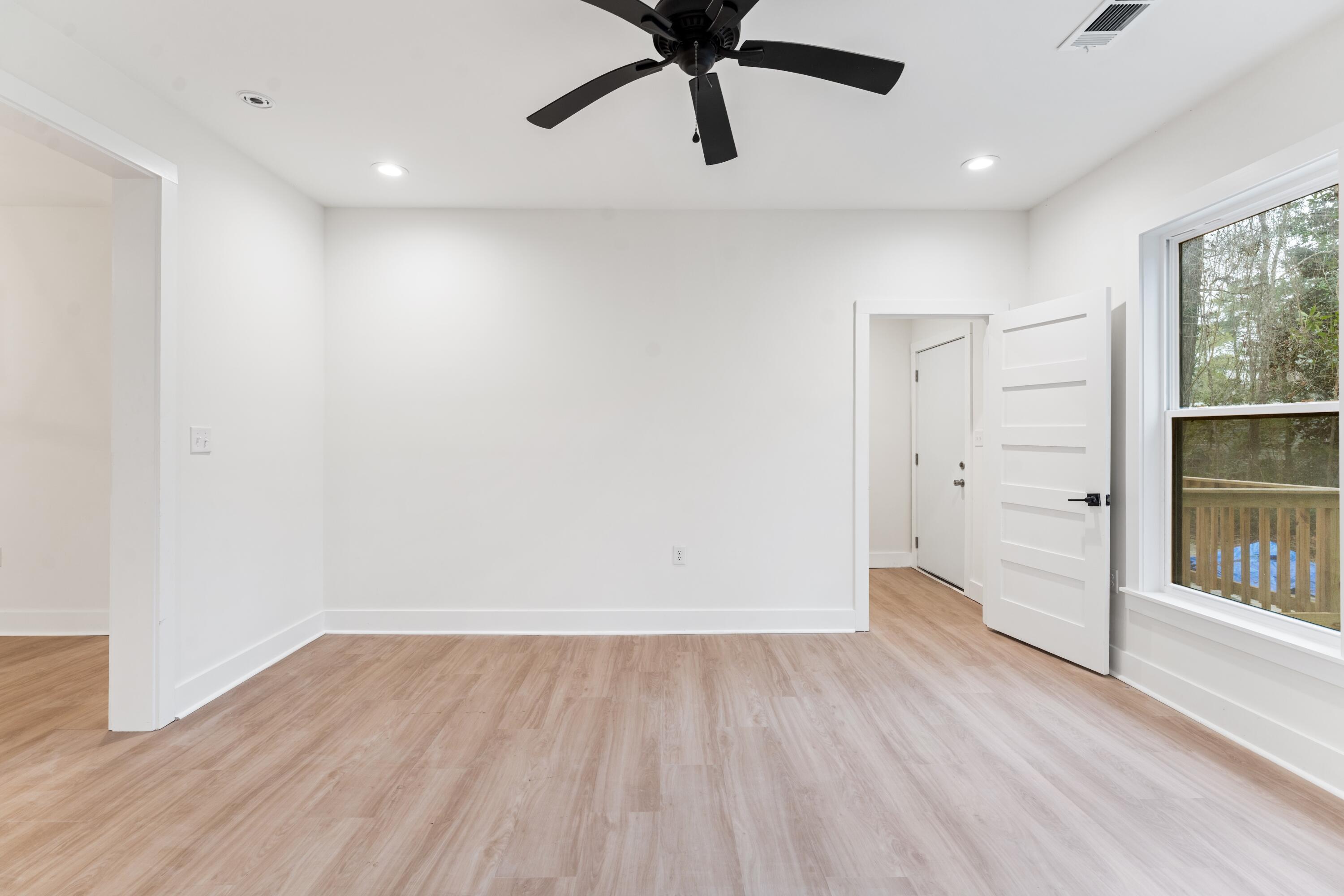 406 Center Street Walterboro, SC 29488 - Photo 22 of 43 DSC06589