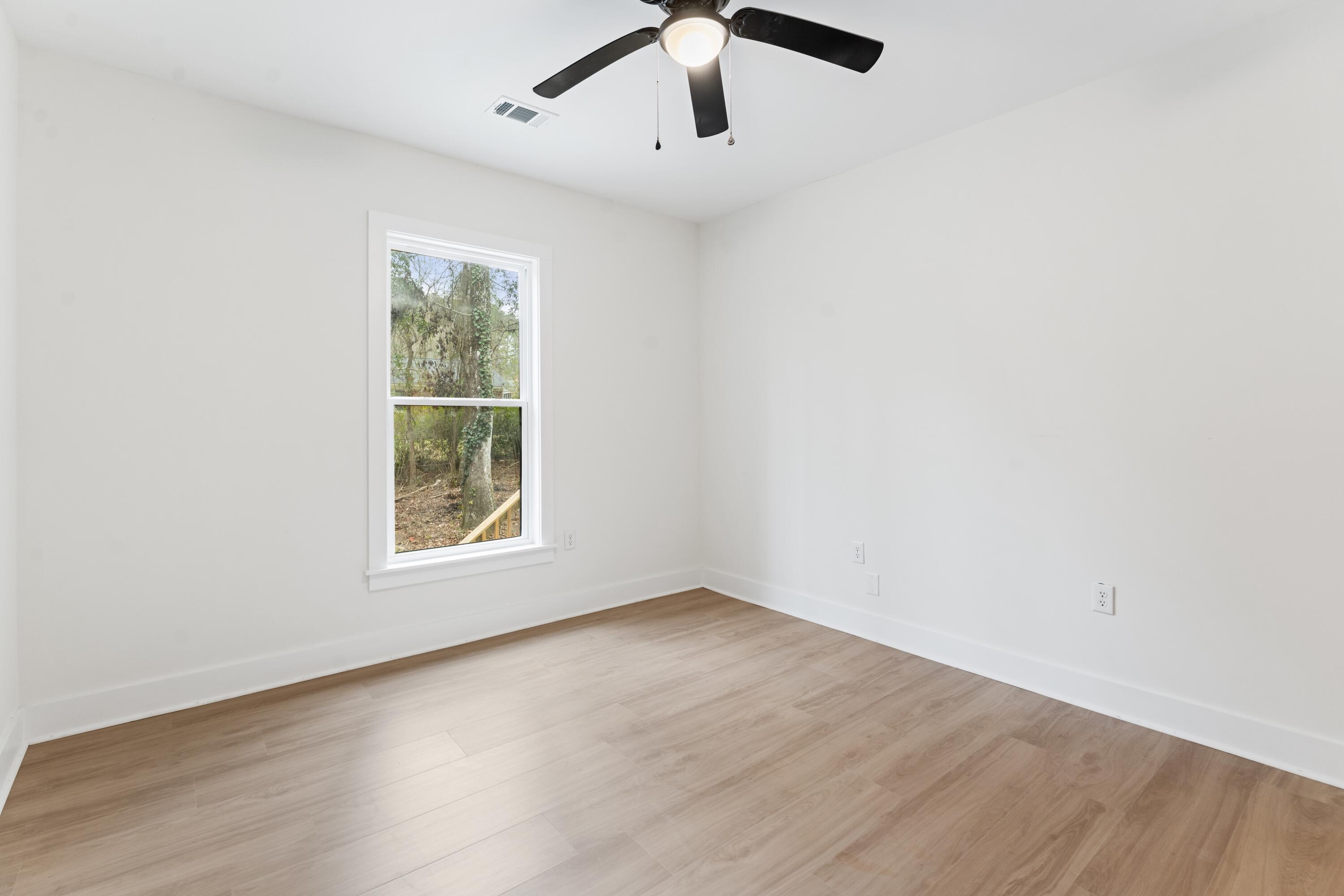 406 Center Street Walterboro, SC 29488 - Photo 37 of 43 DSC06625