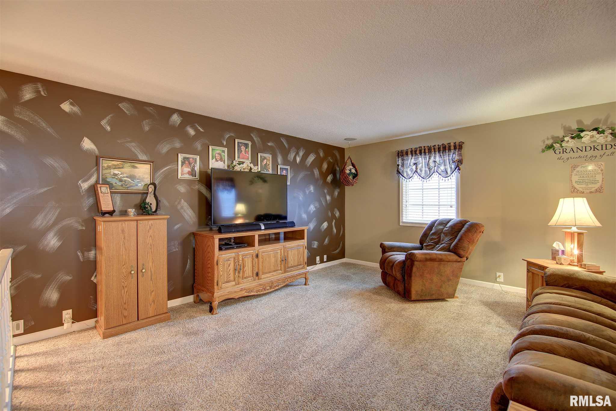 3220 North 3rd Street Clinton, IA 52732 - Photo 12 of 23 Gallery Image 12