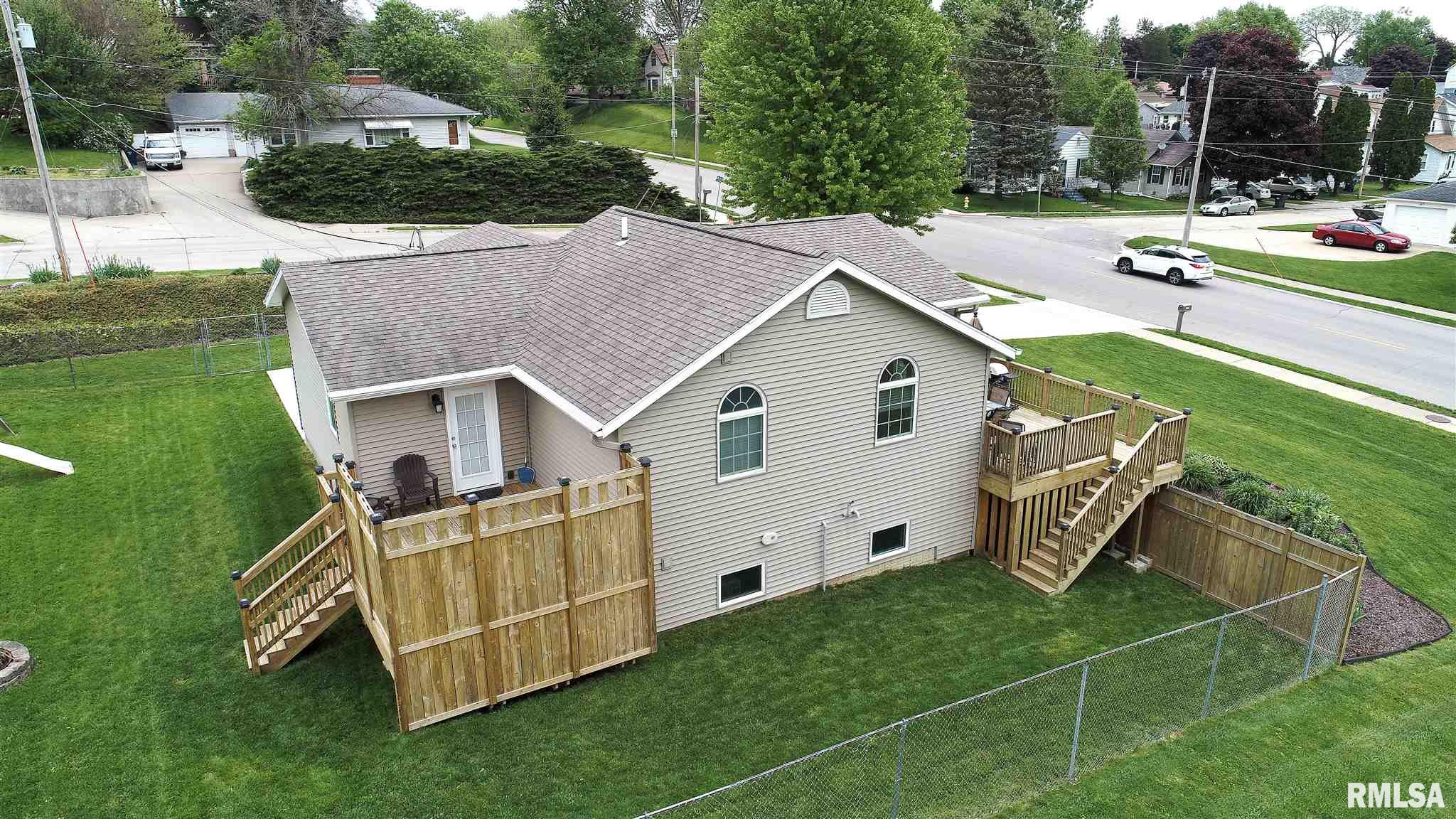 3220 North 3rd Street Clinton, IA 52732 - Photo 3 of 23 Gallery Image 3
