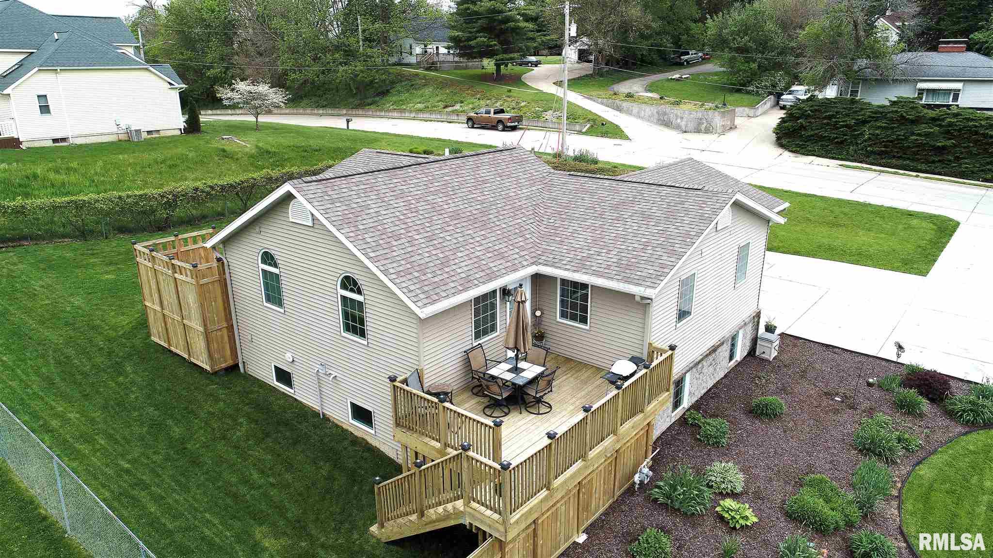 3220 North 3rd Street Clinton, IA 52732 - Photo 5 of 23 Gallery Image 5