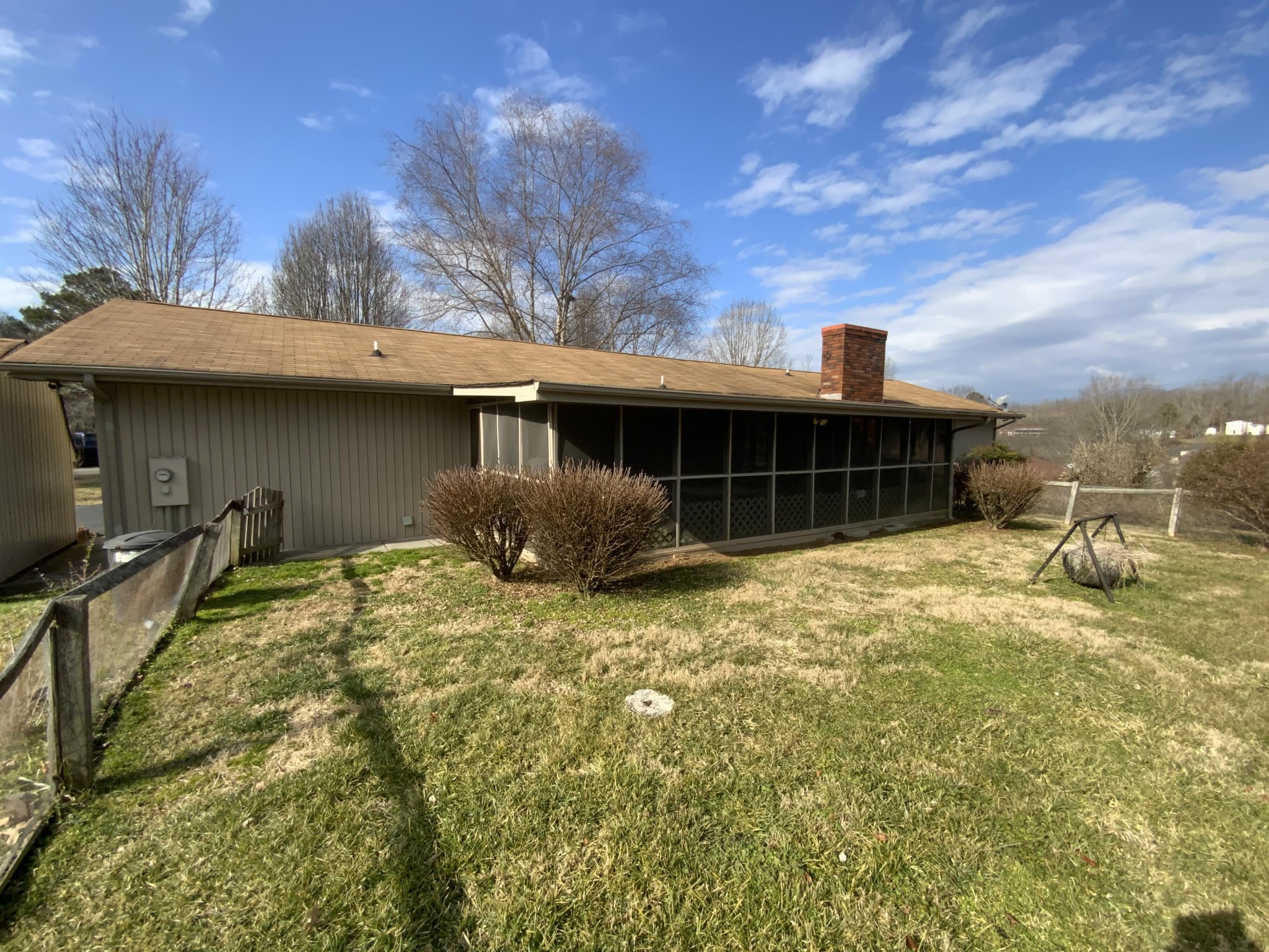 440 Orchard Knob Road Clinton, TN 37716 - Photo 3 of 3 a view of a house with a yard