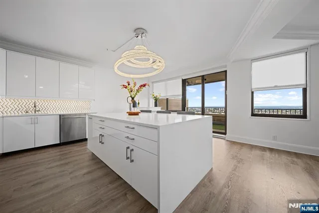 $799,000 | 7002 Boulevard East, Unit PH 43A, Guttenberg, NJ 07093