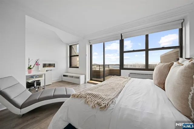 $799,000 | 7002 Boulevard East, Unit PH 43A, Guttenberg, NJ 07093