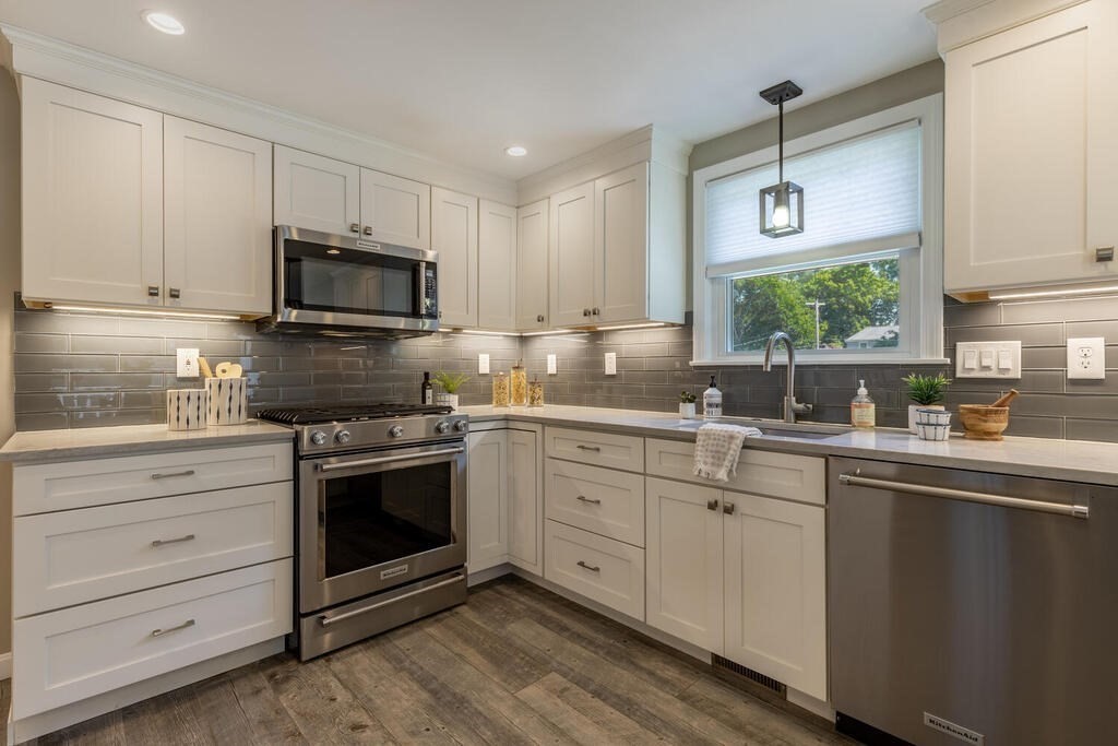 37 Newtown Road Acton, MA 01720 - Photo 14 of 35