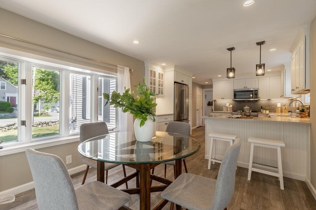 37 Newtown Road Acton, MA 01720 - Photo 16 of 35