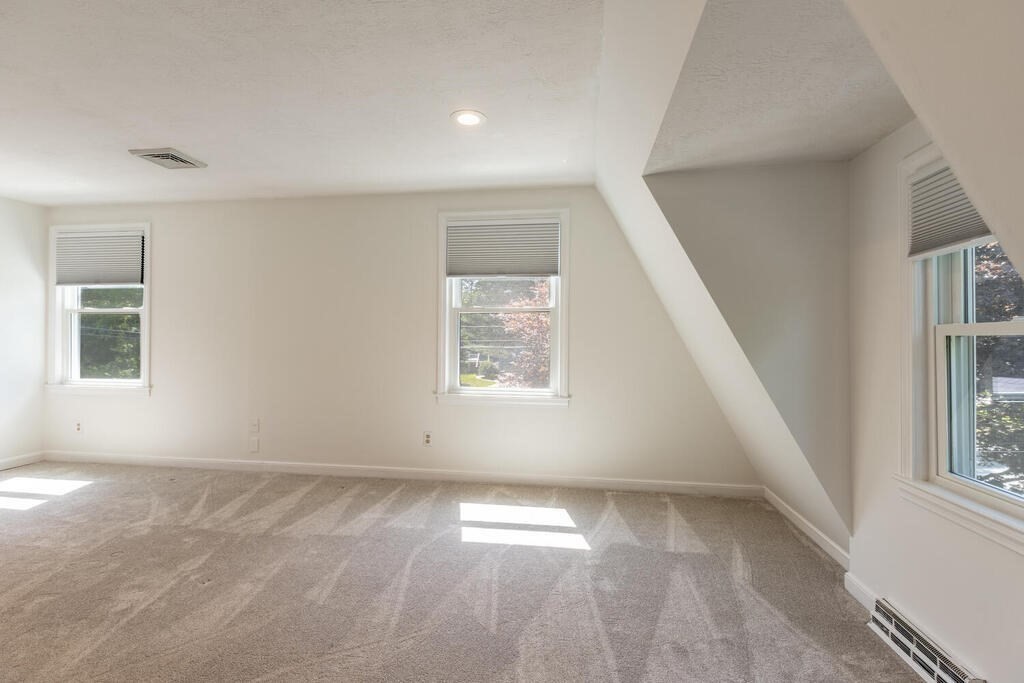 37 Newtown Road Acton, MA 01720 - Photo 18 of 35