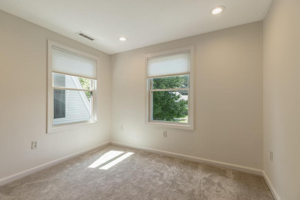 37 Newtown Road Acton, MA 01720 - Photo 21 of 35