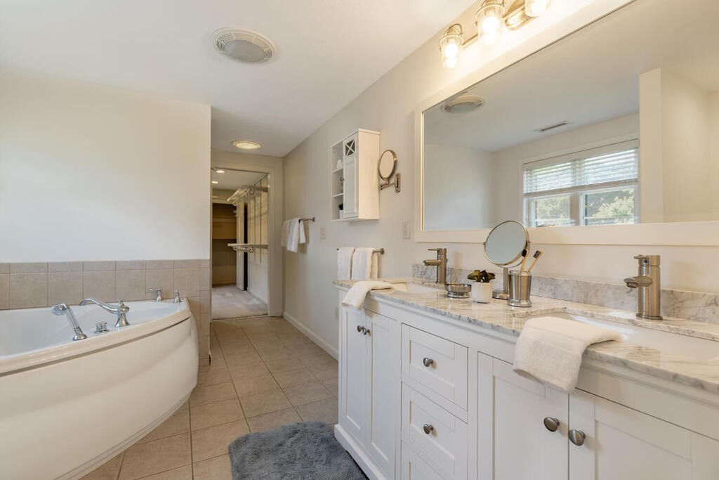 37 Newtown Road Acton, MA 01720 - Photo 24 of 35