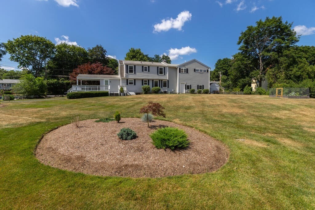 37 Newtown Road Acton, MA 01720 - Photo 28 of 35