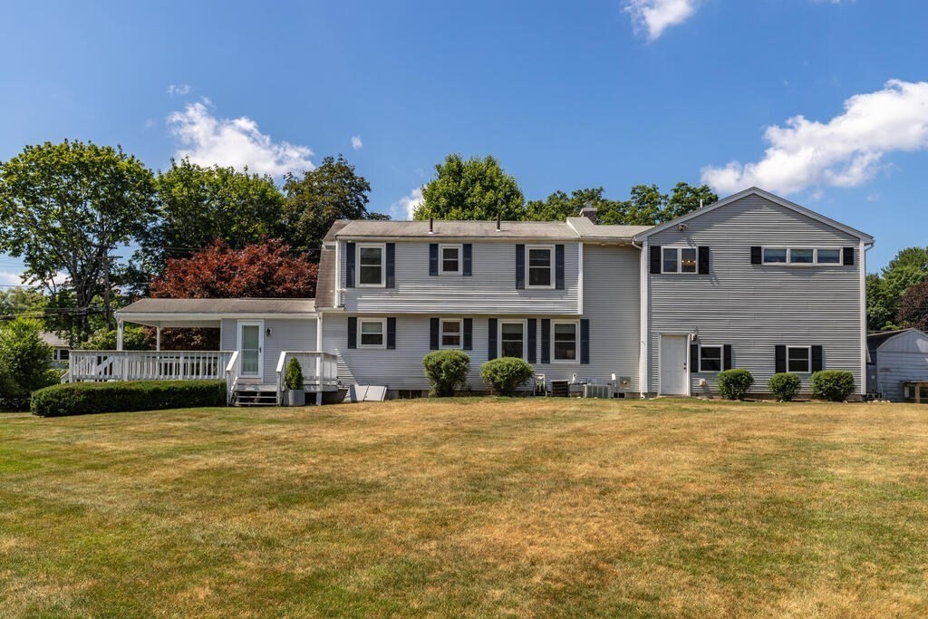 37 Newtown Road Acton, MA 01720 - Photo 31 of 35