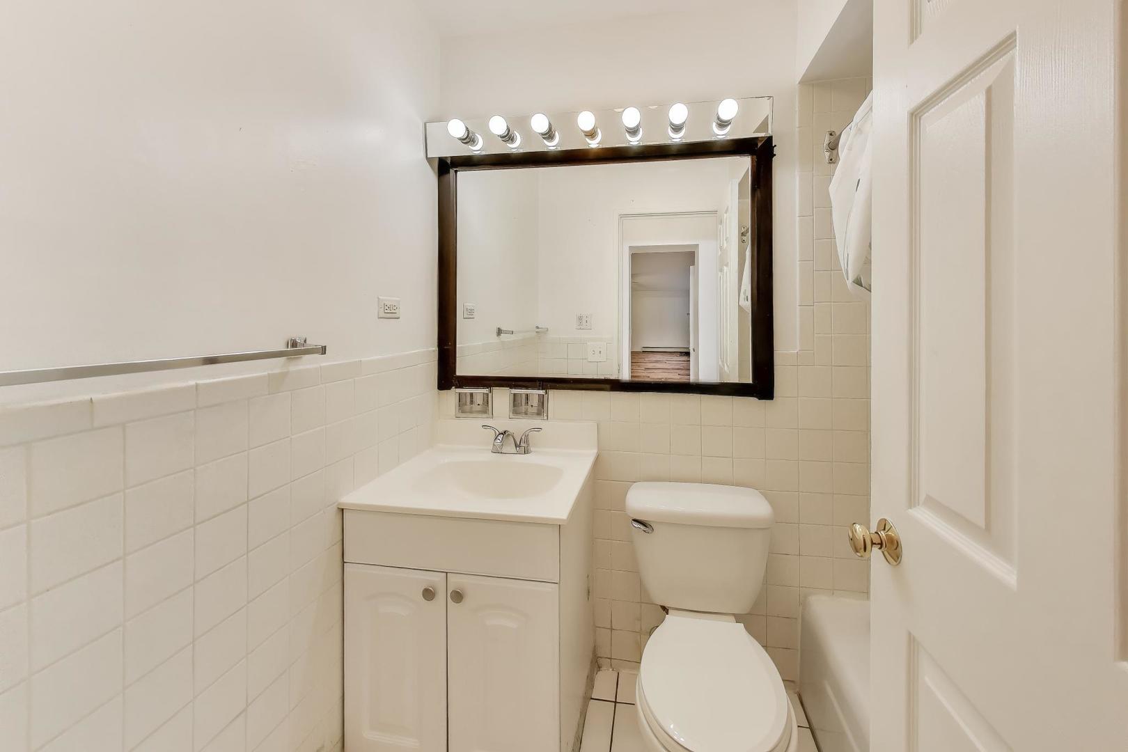 5400 North Sheridan Road, Unit 210 Chicago, IL 60640 - Photo 8 of 14