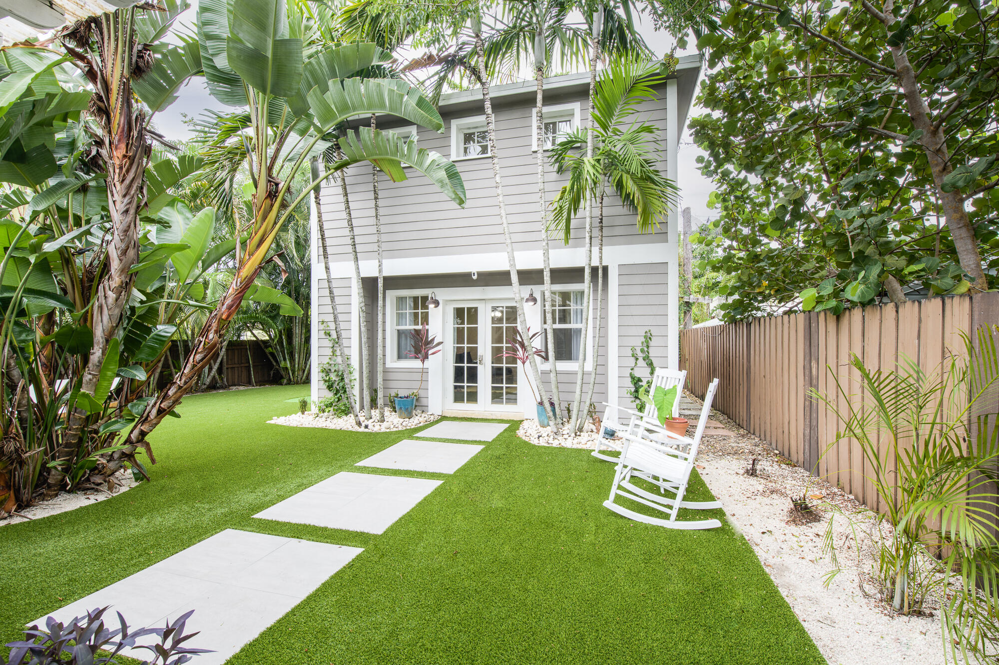 859 Sunset Road West Palm Beach, FL 33401 - Photo 4 of 29 DSC_7039-Edit