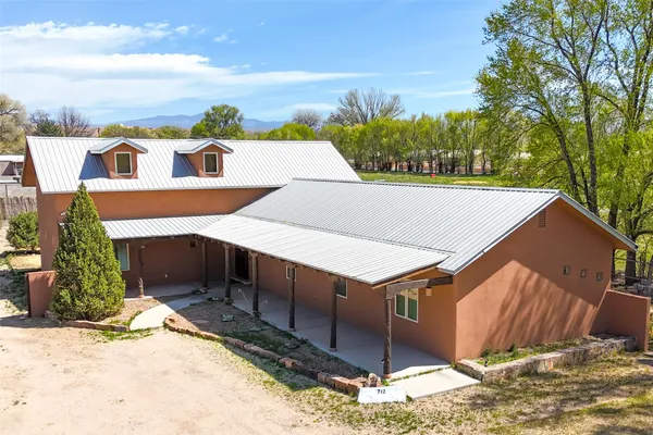$695,000 | 712 Sunset Drive, Espanola, NM 87532