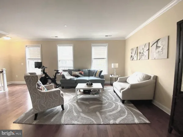 $4,850 | 303 Admirals Way, Philadelphia, PA 19146
