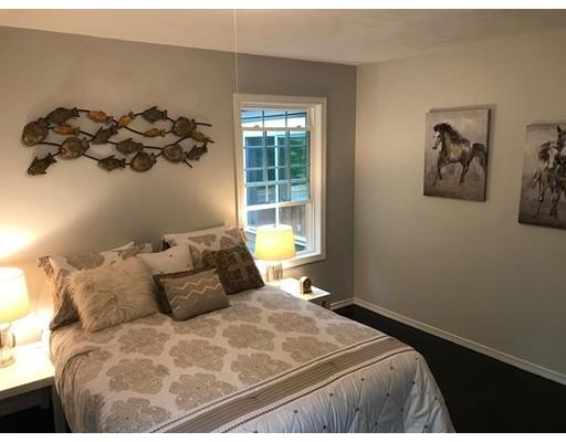 136 Brook Circle Hanover, MA 02339 - Photo 10 of 15 Gallery Image 10